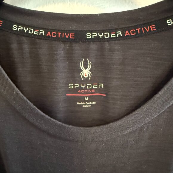 Active long-sleeve top, Spyder Black, Thumb Holes & Fitted Seams – Size M - Picture 3 of 4